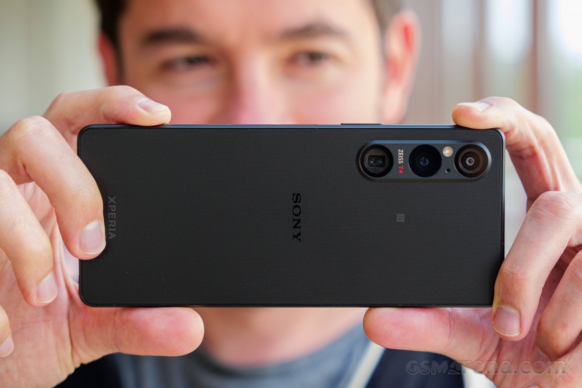 بررسی کامل Sony Xperia 1 V: ترکیب بی‌نقص طراحی و فناوری پیشرفته